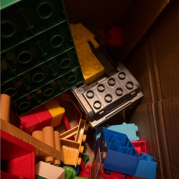 Duplo Legos Approx 3 lbs Random Assortment Car Tree House - Picture 3 of 3